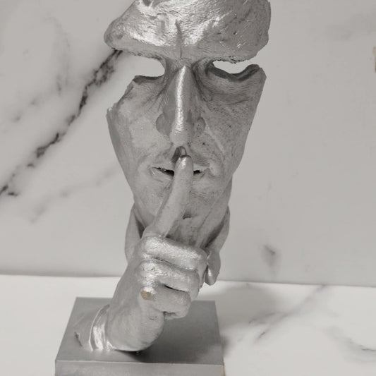 Silentium milczenie sculpture